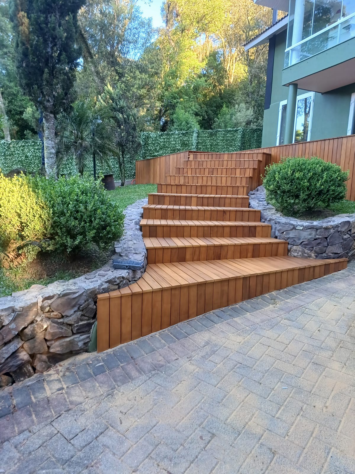 Escada - Madeirantes